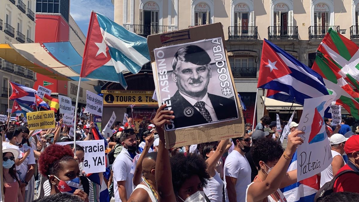 Manifestación en Madrid por la democracia en Cuba.