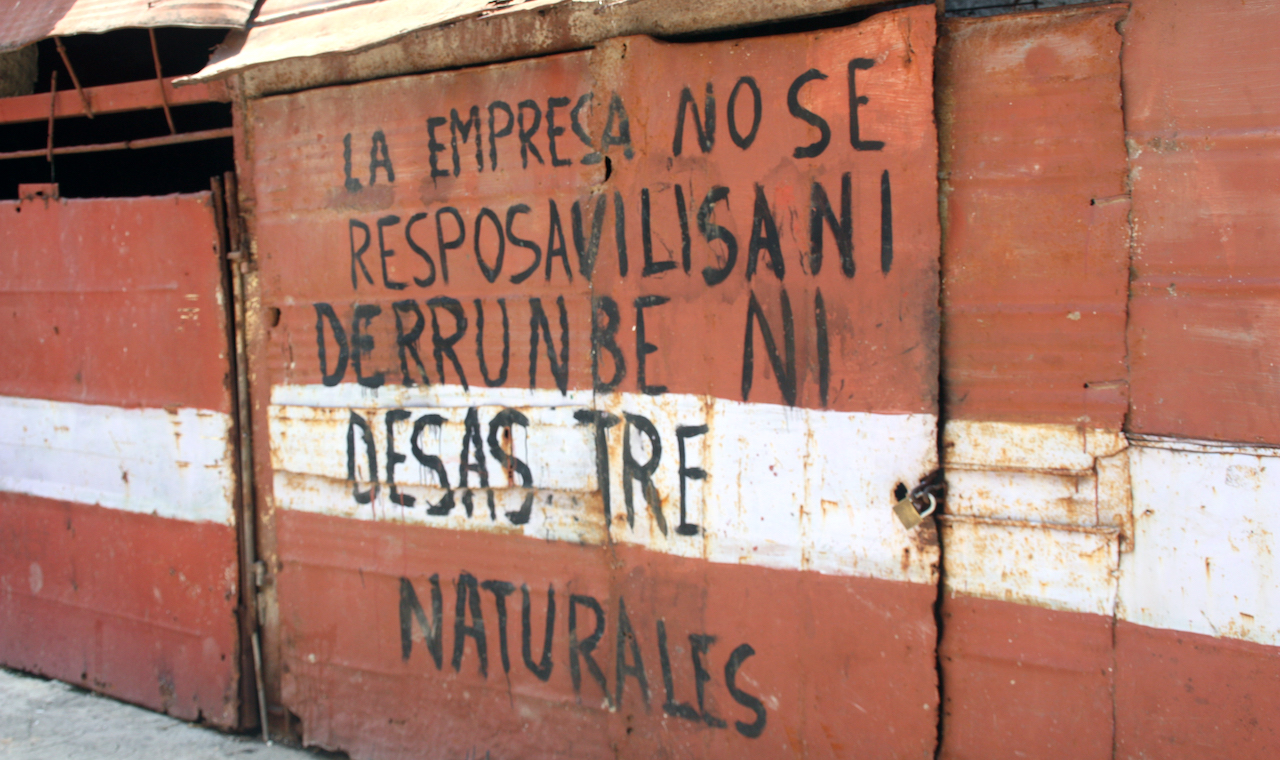 Cartel con faltas de ortografía en La Habana.