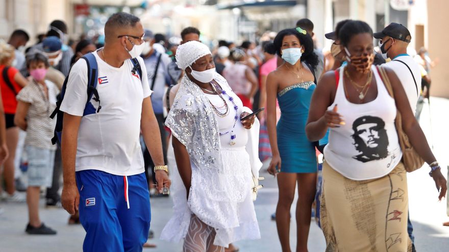 Cubanos durante la pandemia del Covid-19.