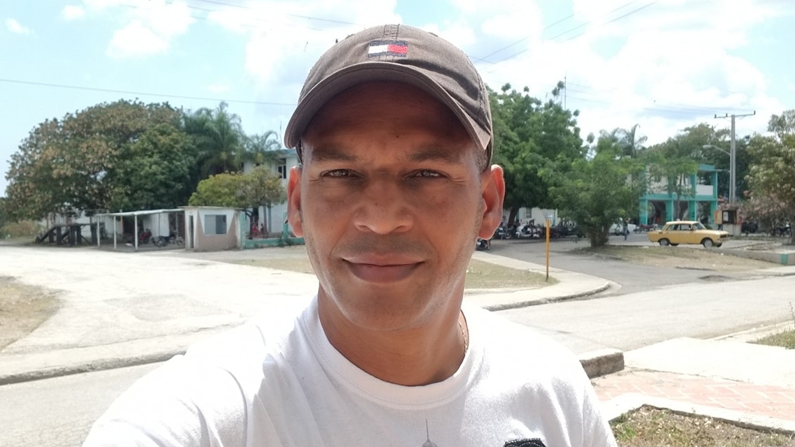 El pastor cubano Alain Toledano.