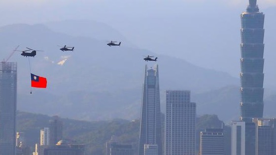 Helicópteros realizan un ensayo de vuelo en Taiwán.