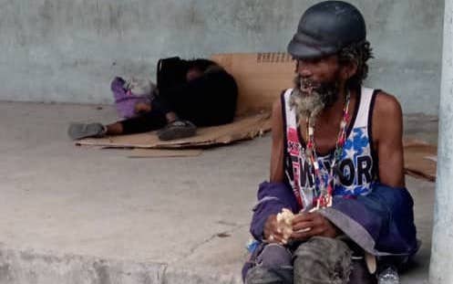 Un anciano en una calle de La Habana.