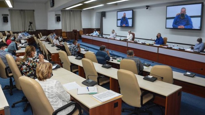 Reunión de las autoridades cubanas con directivos empresariales.