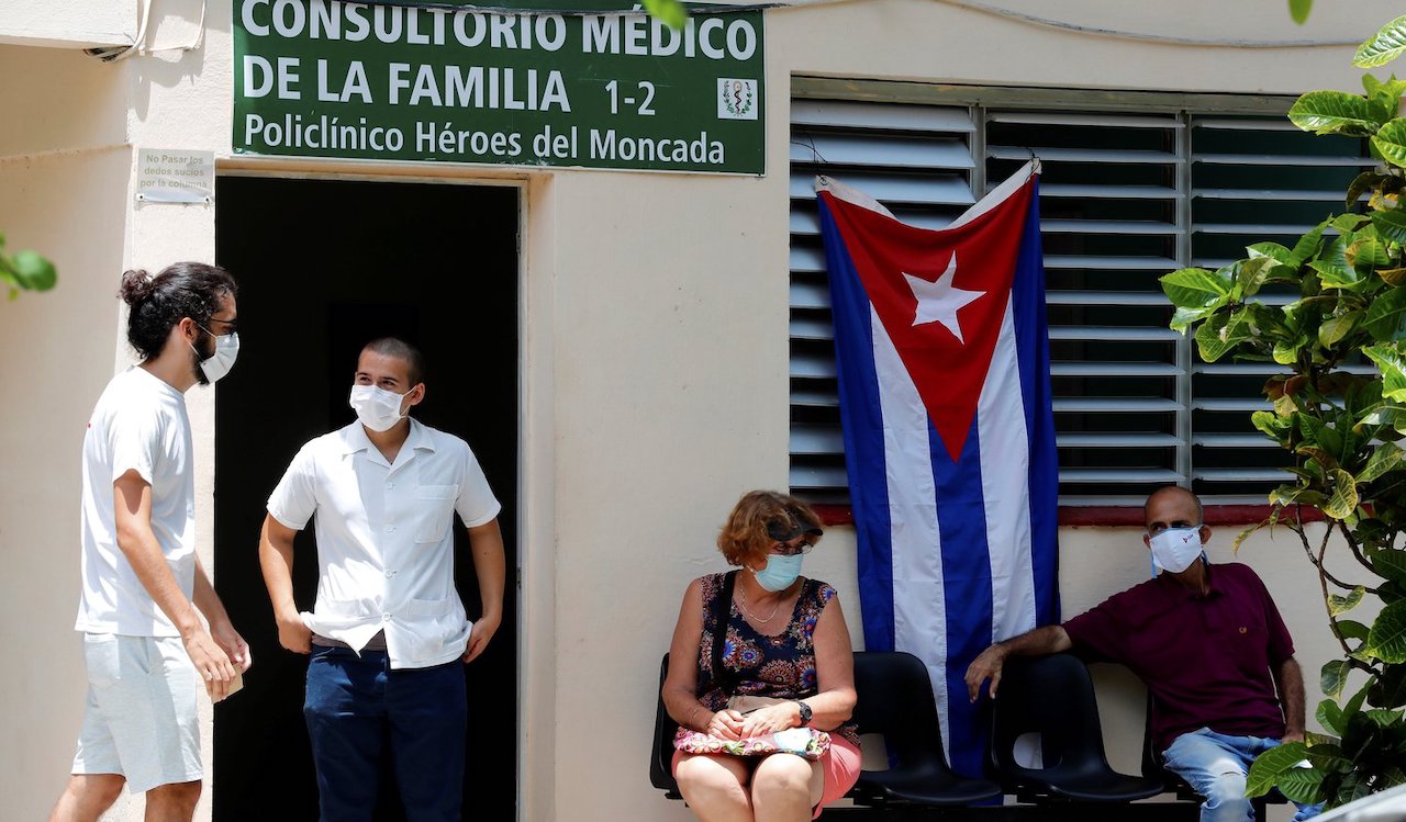 Un consultorio médico en La Habana.