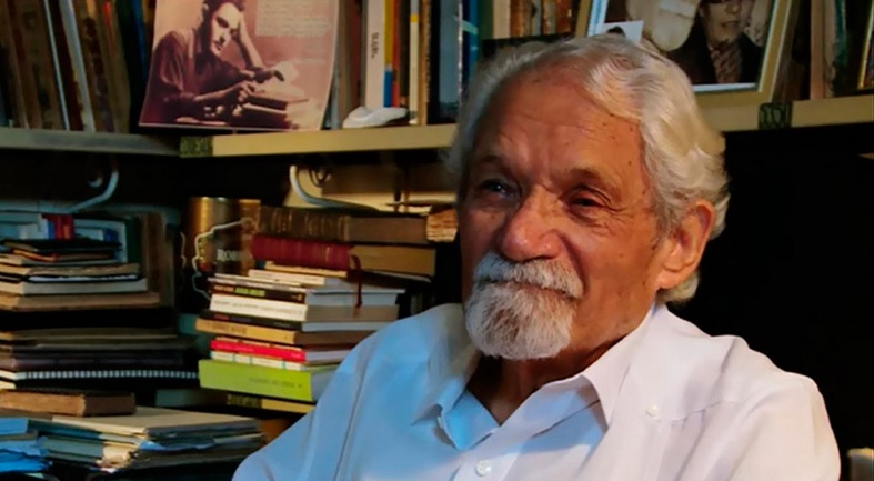 El escritor cubano Pablo Armando Fernández.