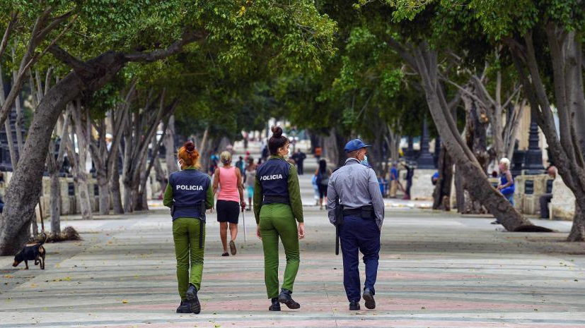Presencia policial en el Prado de La Habana el 15 de noviembre.