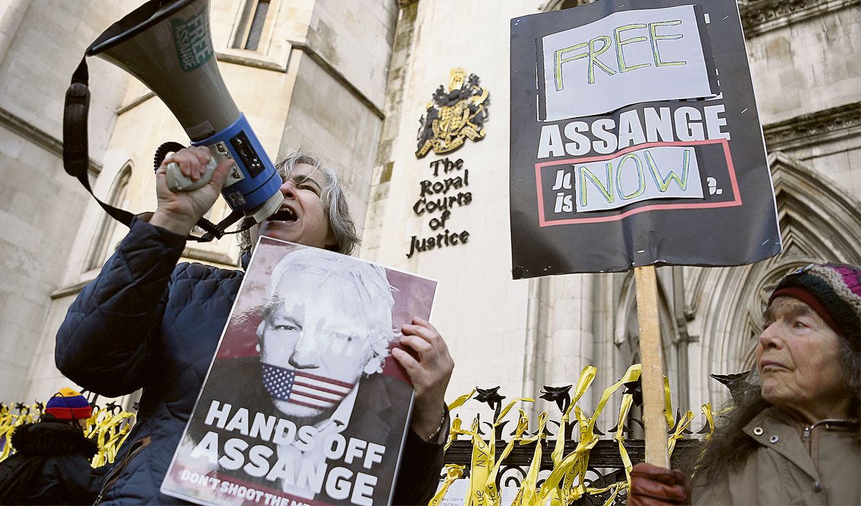 Manifestación en Londres en rechazo a la extradición de Julian Assange a EEUU.