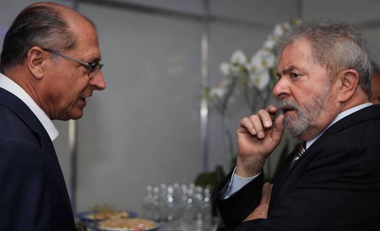 Geraldo Alckmin (izq.) y Lula da Silva.
