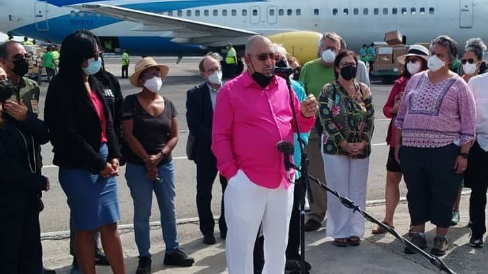 El músico cubano residente en EEUU Nachito Herrera a su llegada a La Habana..