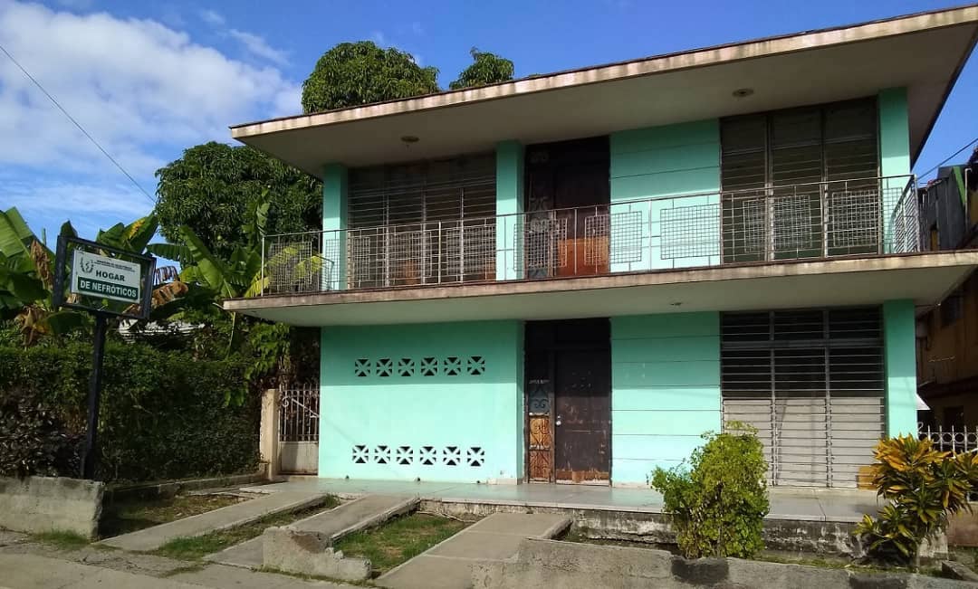Casa en la que estaba ubicado hasta ahora el hogar para niños nefróticos en Santiago de Cuba.