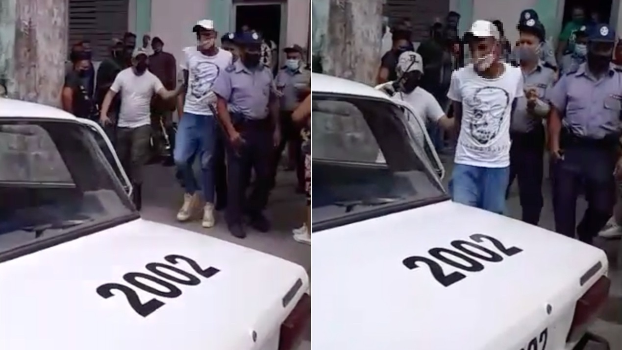 Policías detienen a un presunto ladrón en Centro Habana.
