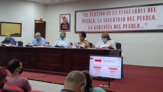 Reunión de Gobierno en La Habana para analizar la corrupción.