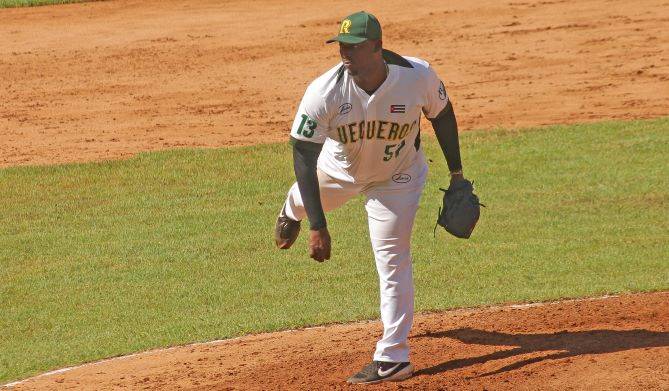 El lanzador cubano Erlis Casanova, el más dominante de la 61 Serie Nacional.