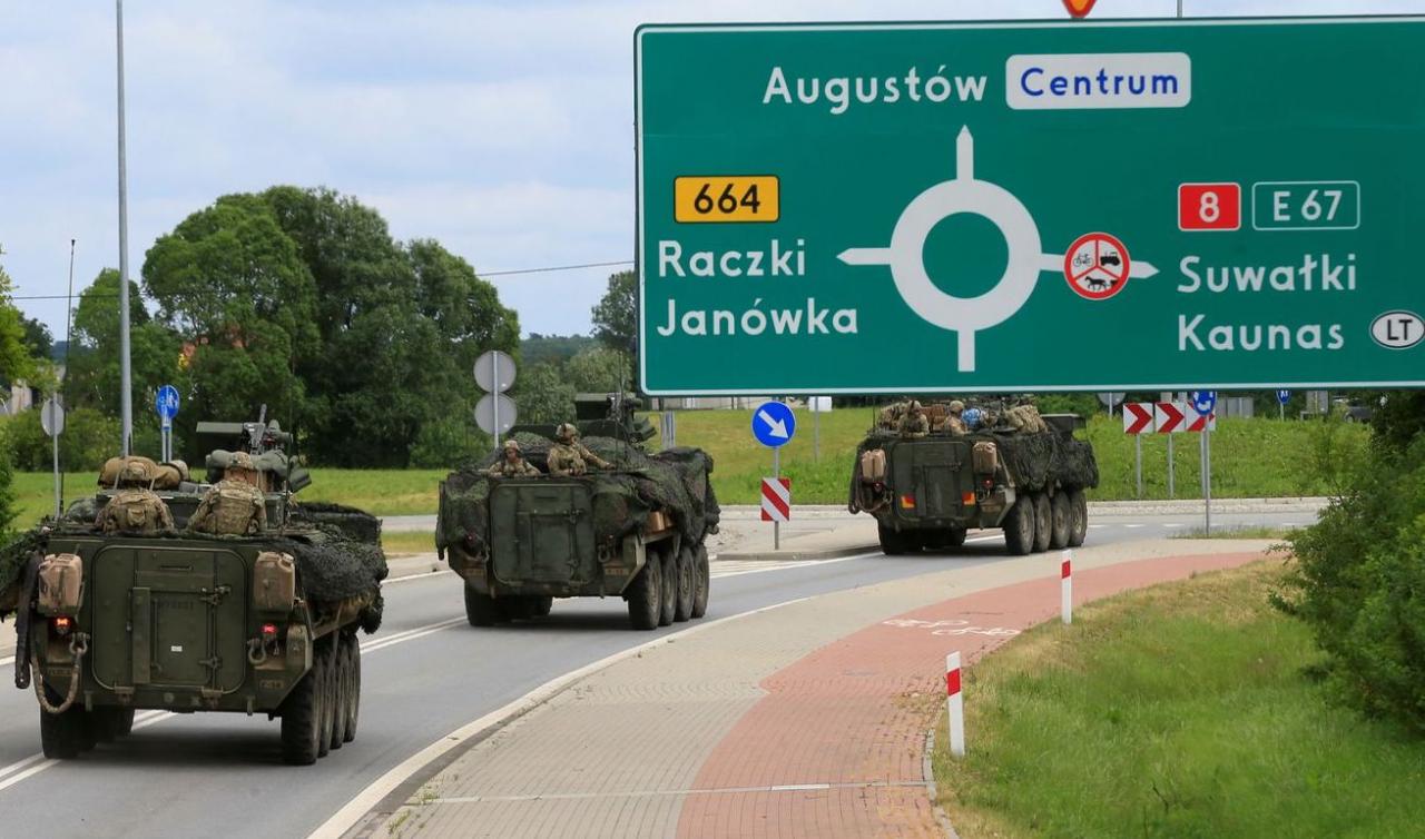 Convoy estadounidense en marcha hacia Suwalki, en la frontera ente Lituania y Polonia, 2017. 