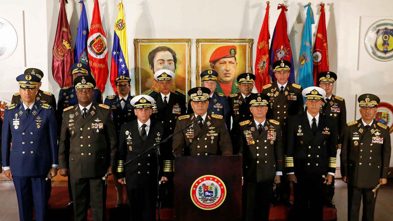 Altos mandos del Ejército de Venezuela junto a su jefe, Vladimir Padrino.