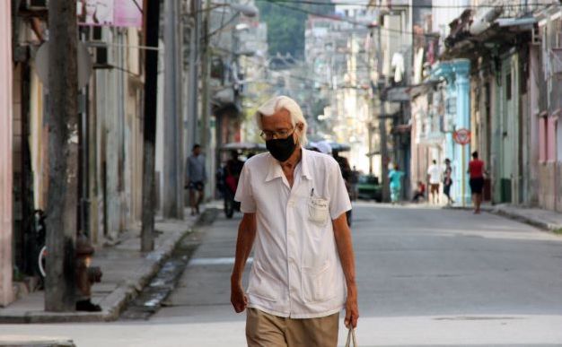 Un anciano cubano en La Habana.