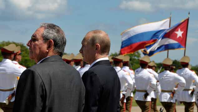 Raúl Castro y Vladimir Putin.