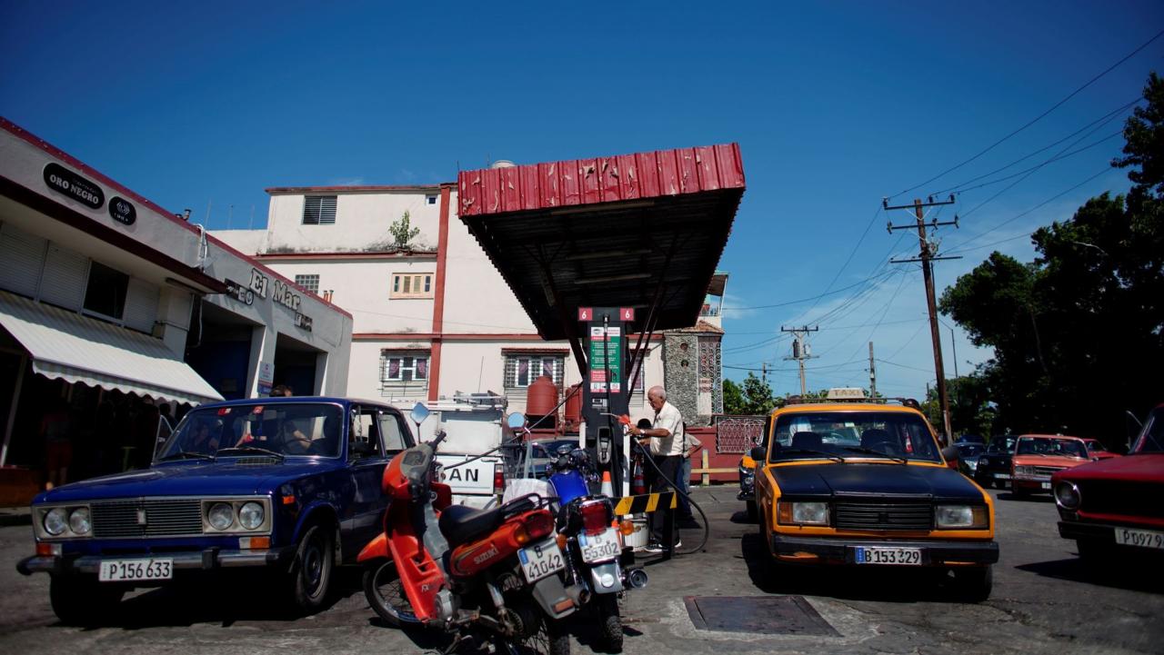 Cola para comprar combustible en La Habana, en julio de 2019.