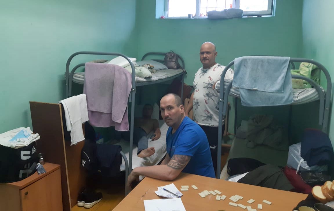 Varios de los cubanos recluidos en el Centro de Detención Temporal para Extranjeros de Smolensk.