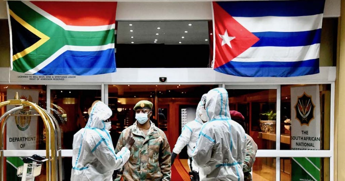 Personal sanitario de Cuba en Sudáfrica durante la pandemia del Covid-19.