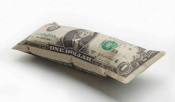 Dólar inflado.
