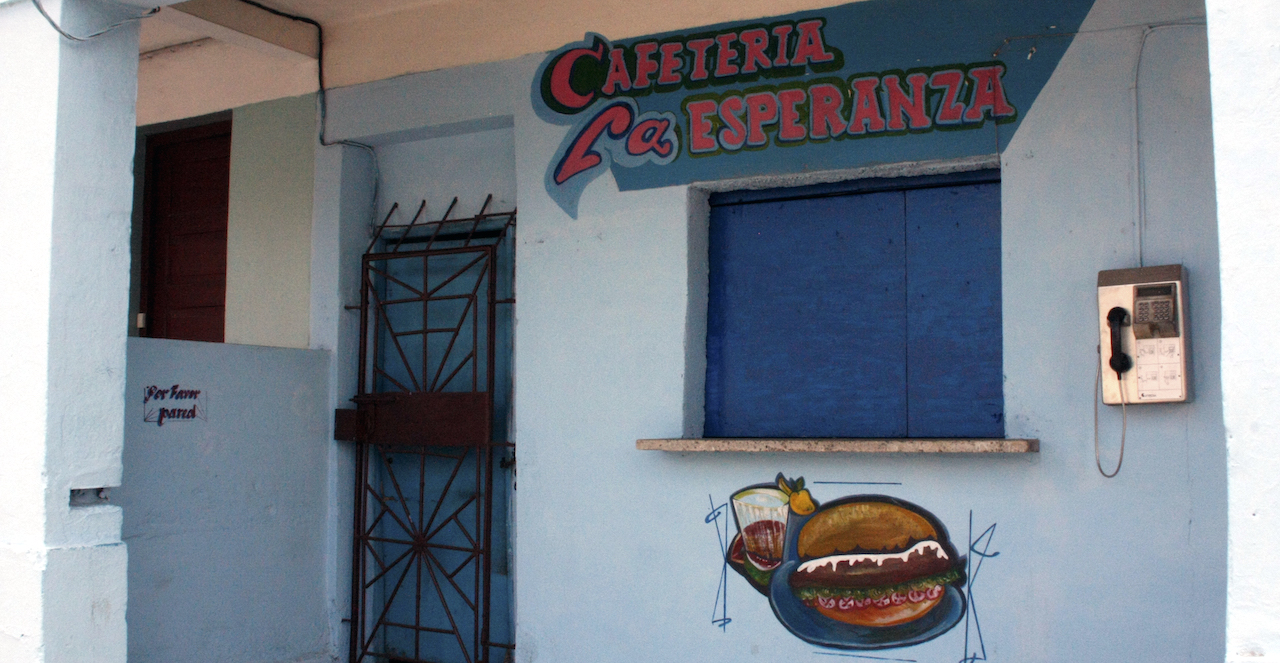 Café in Havana.