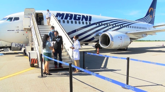 Avión procedente de México con emigrantes cubanos retornados.