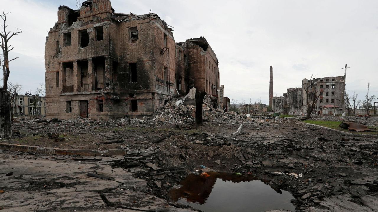 Edificios destruidos en Mariúpol por los bombardeos de las tropas rusas.