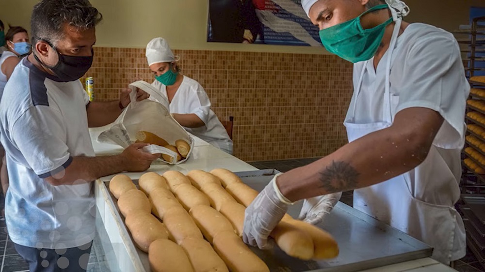 Venta de pan en La Habana.