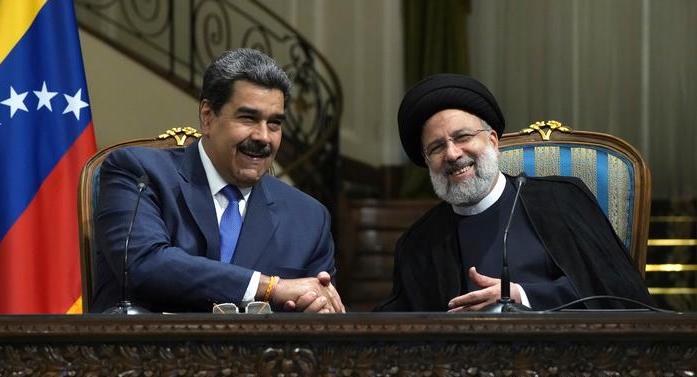 Nicolás Maduro y Ebrahim Raisi en Teherán.