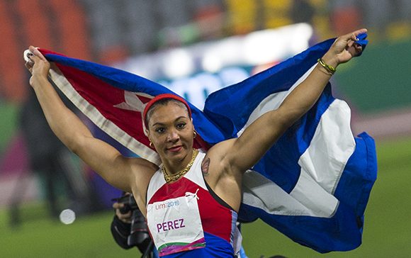 La discóbola cubana Yaimé Pérez, una de las atletas fugadas durante 2022.