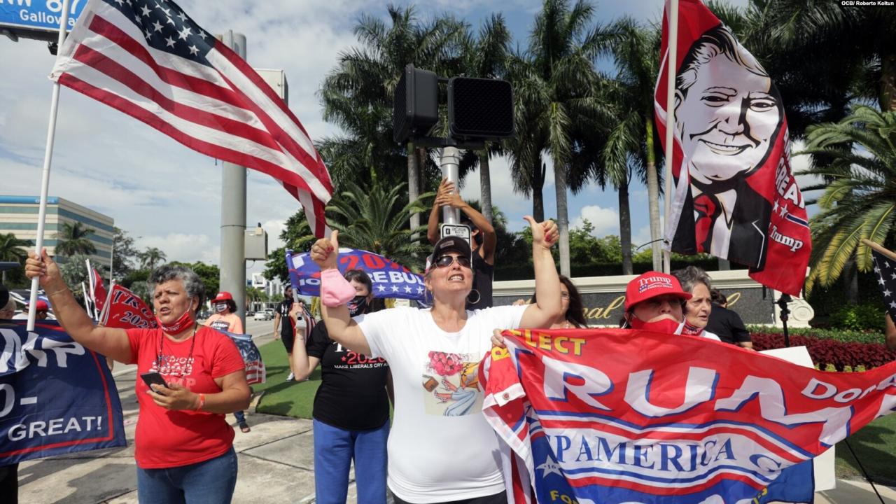 Cubanoamericanos en una manifestación en apoyo a Donald Trump.