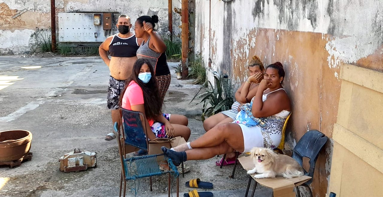 Familias okupas en Cuba.