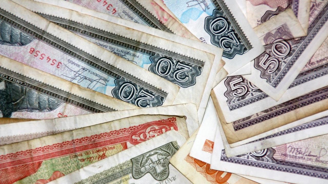 Billetes de pesos cubanos.
