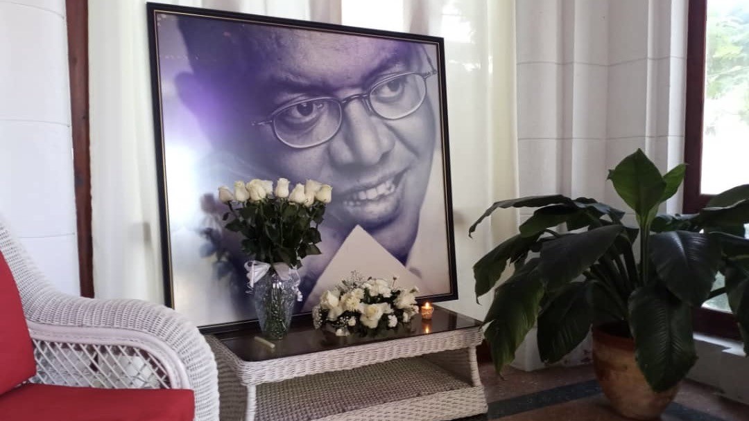 Homenaje a Pablo Milanés en su estudio de grabación en La Habana, el martes 22 de noviembre.