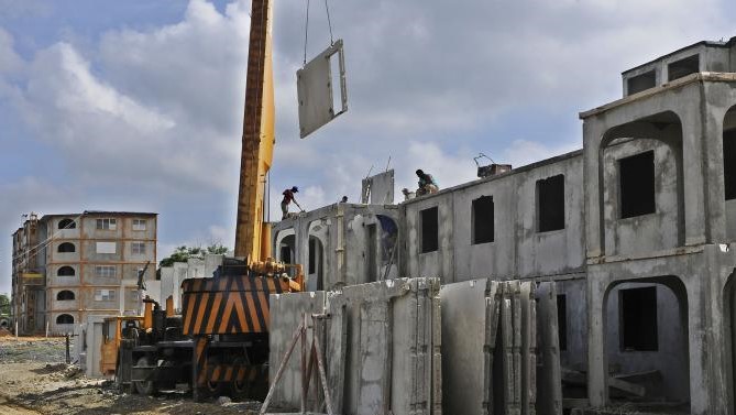 Casas en construcción en Cuba.