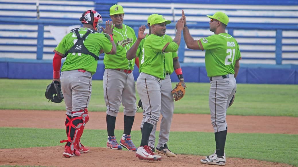 Equipo Agricultores, único clasificado hasta el momento a los playoffs de la Liga Élite del Béisbol Cubano.