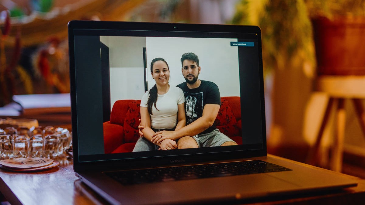Lianet Cabrera y Nelson García Román, una pareja cubana que emigró a Brasil en 2022.