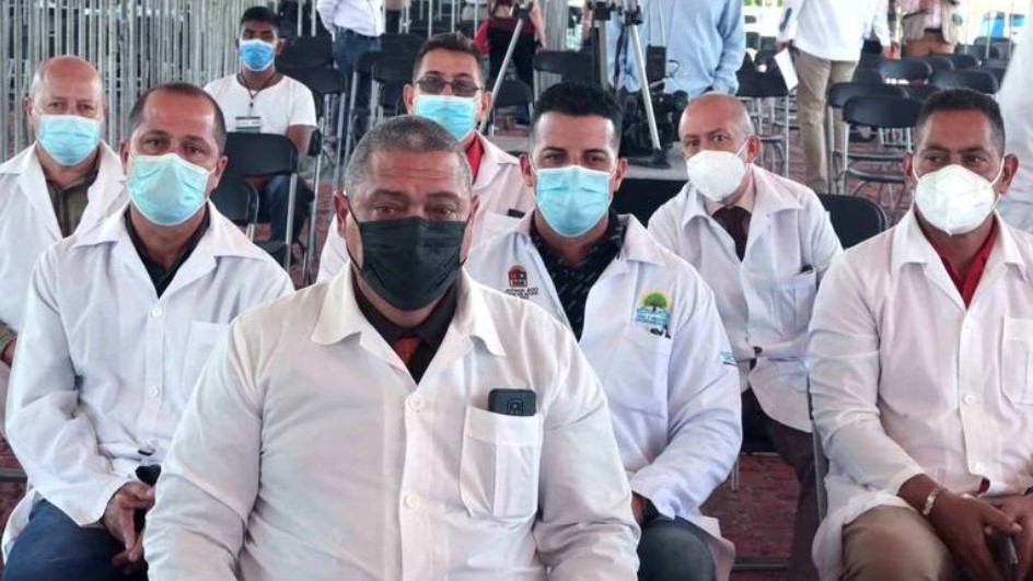 Médicos cubanos en México.