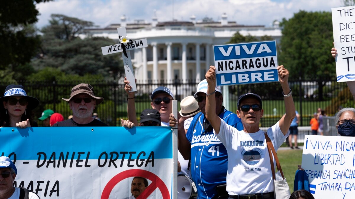 Manifestación contra el régimen de Nicaragua en Washington, junio de 2021.
