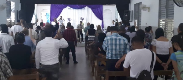 Una reunión de religiosos en Cuba. 