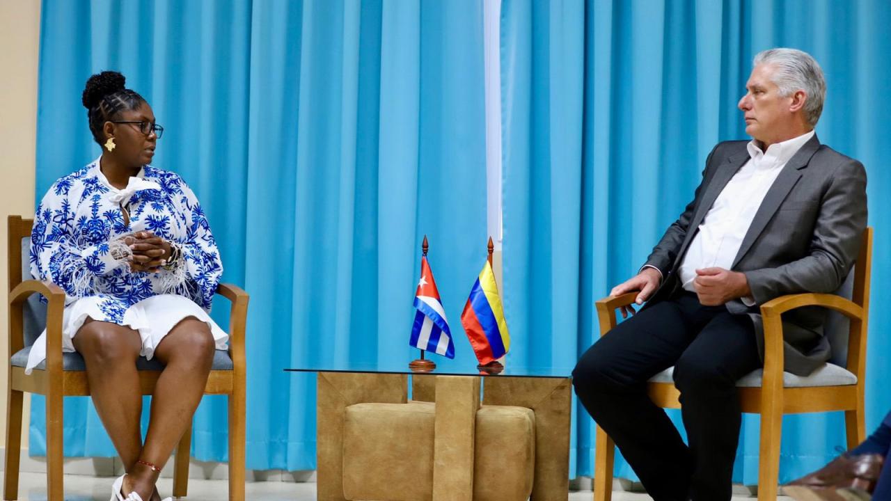 Francia Márquez con Miguel Díaz-Canel durante su visita a Cuba en febrero de 2023.