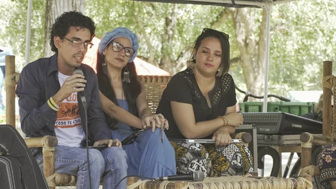 Periodistas oficialistas hablan en Camagüey sobre violencia de género y feminicidios.