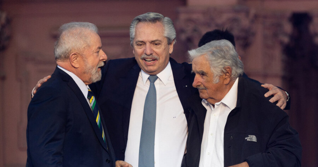 De izq. a der.: Lula da Silva, Alberto Fernández y José Mujica. Buenos Aires, 2021.