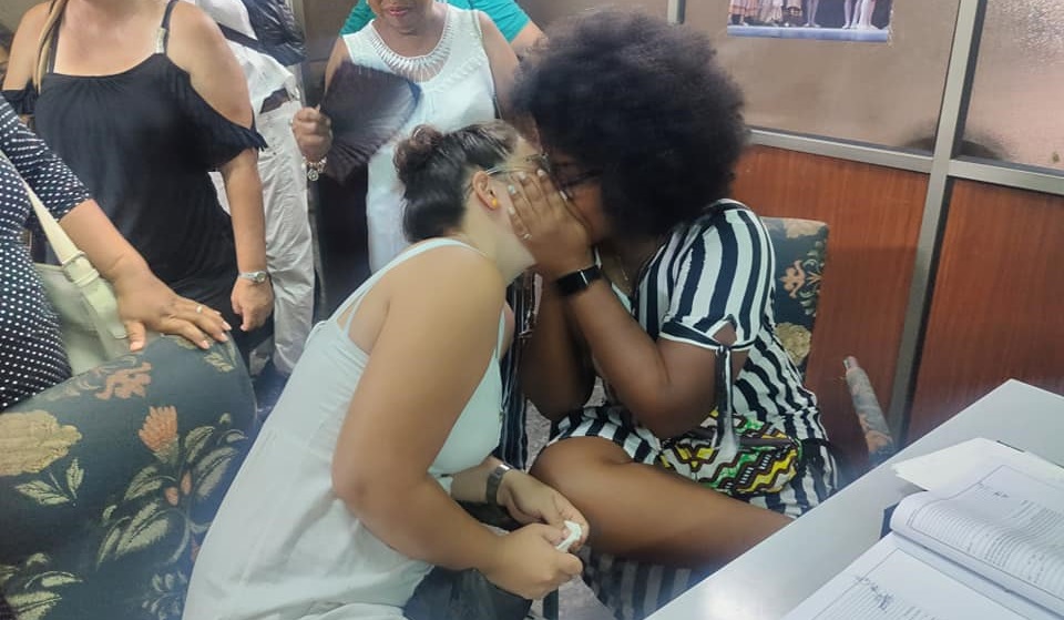 Matrimonio entre dos mujeres cubanas.