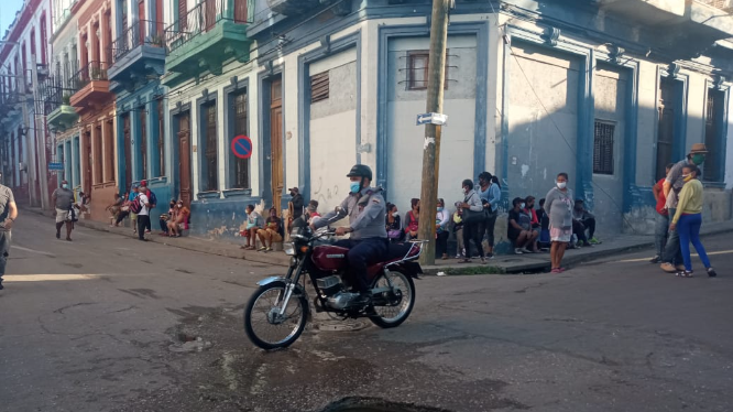 Un policía cubano.