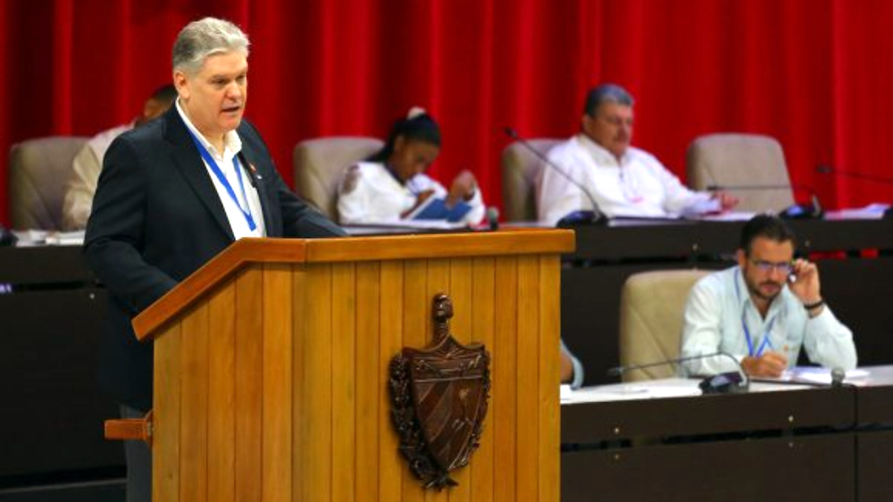 El ministro cubano de Economía, Alejandro Gil, en la Asamblea Nacional