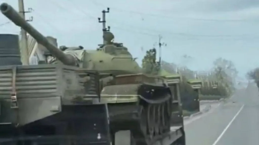 Una foto de las redes sociales muestra un tanque T-55 en la región ucraniana de Zaporiyia.