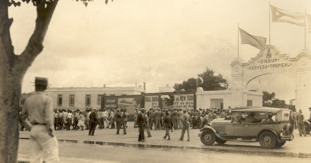 Stadium Cerveza Tropical, La Habana, circa 1929.