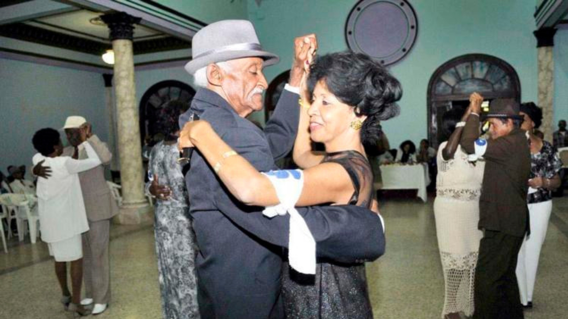 Parejas en el Festival Nacional Cuba Danzón, 2018.